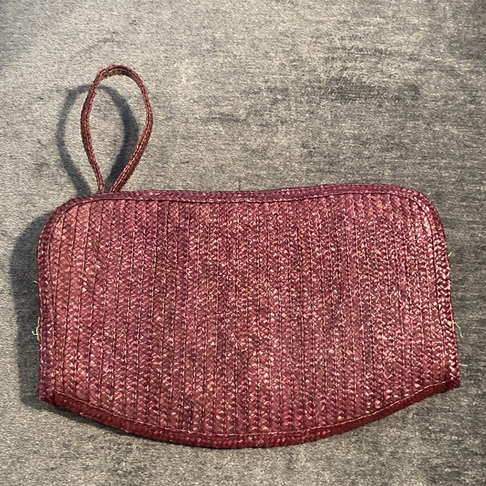 Tianjin woven clutch